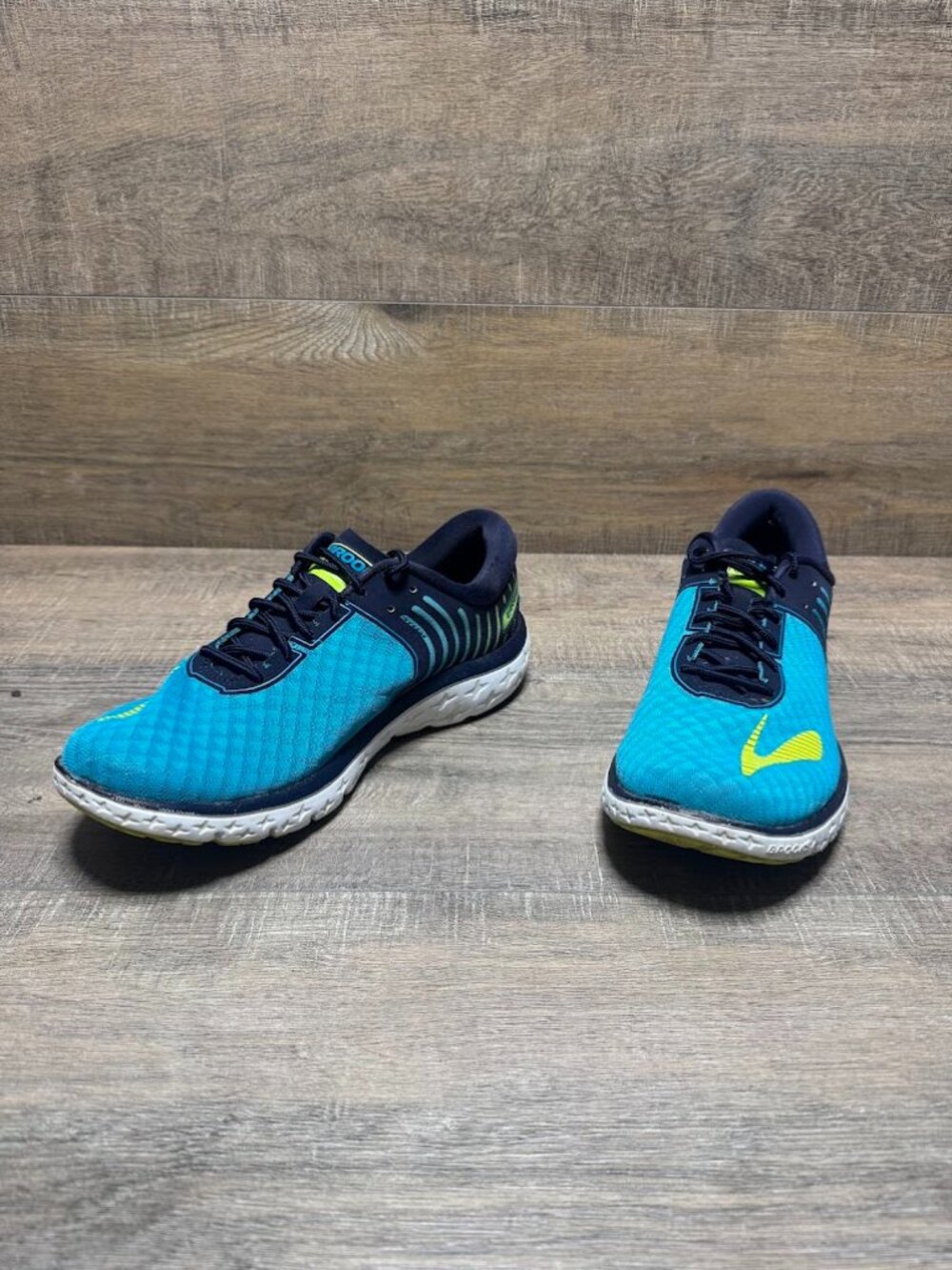 Brooks Pure Flow 6 Turquoise Athletic Shoes Women's Size 10
